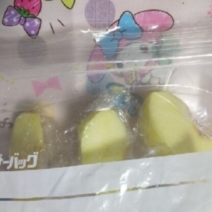 mimiちゃん(*´∇`)ﾉ林檎の冷凍保存しま～す＼(^^)／ナイスレシピですね٩(ˊᗜˋ*)و♪ありがとうございます
